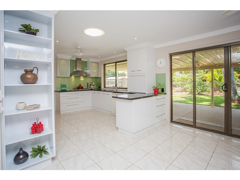 7 Sunset Beach Court, Shoal Point QLD 4750