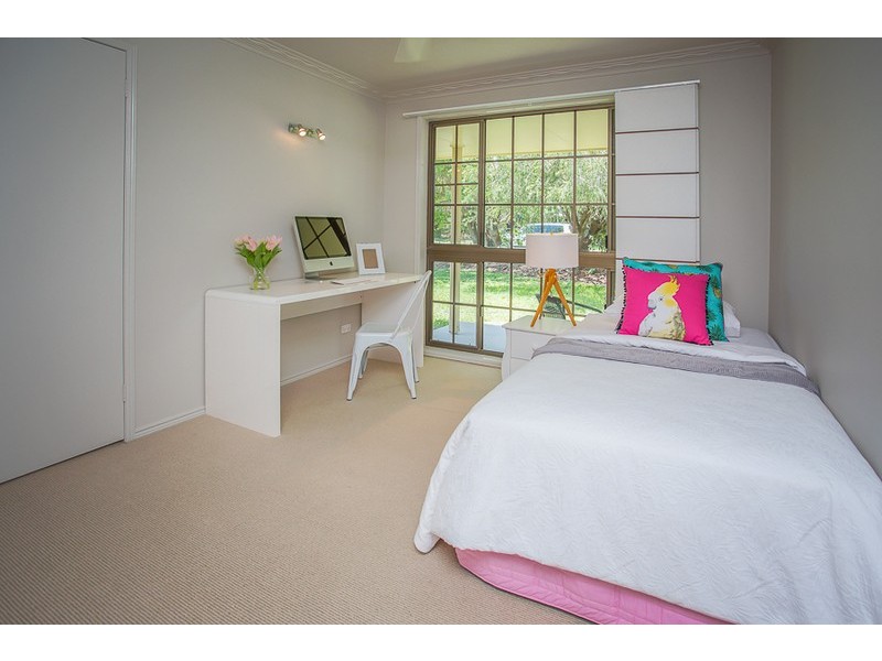 7 Sunset Beach Court, Shoal Point QLD 4750