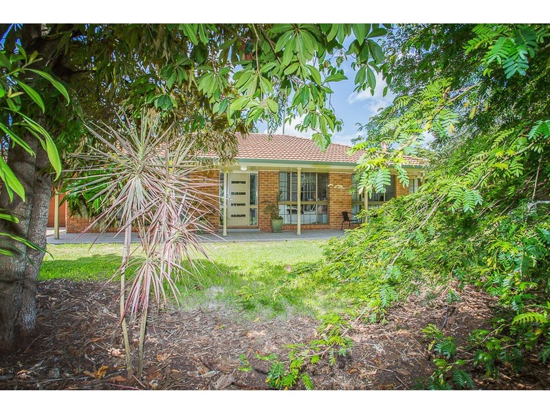 7 Sunset Beach Court, Shoal Point QLD 4750