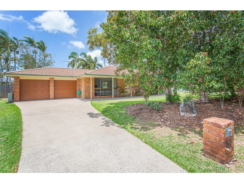 7 Sunset Beach Court, Shoal Point QLD 4750