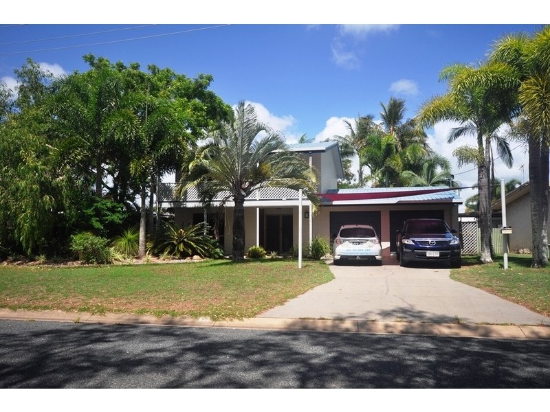 13 BOURKE STREET, Blacks Beach QLD 4740