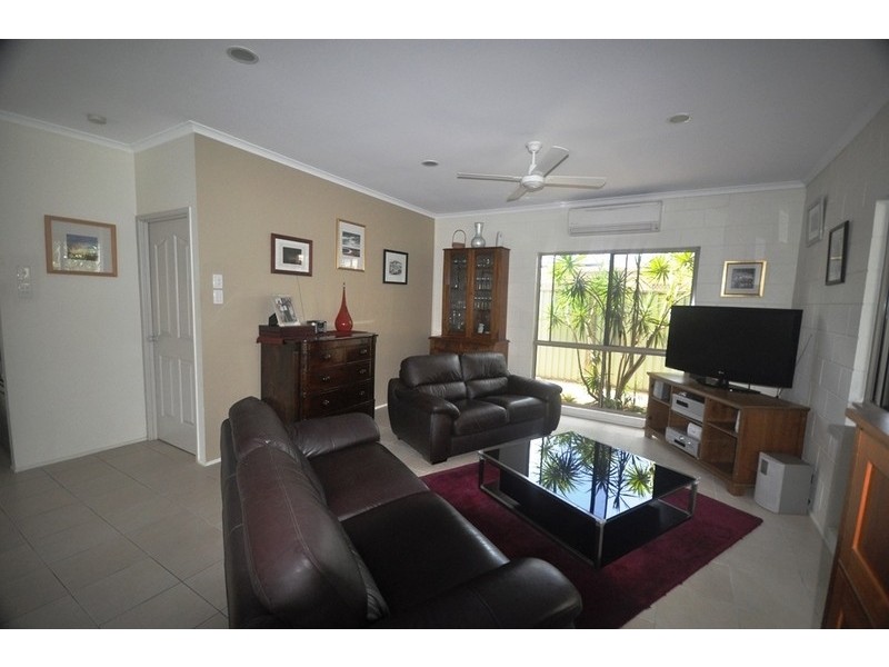 13 BOURKE STREET, Blacks Beach QLD 4740