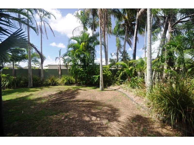 13 BOURKE STREET, Blacks Beach QLD 4740