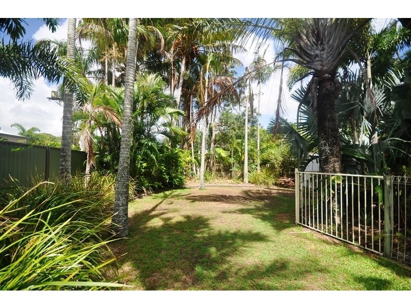 13 BOURKE STREET, Blacks Beach QLD 4740