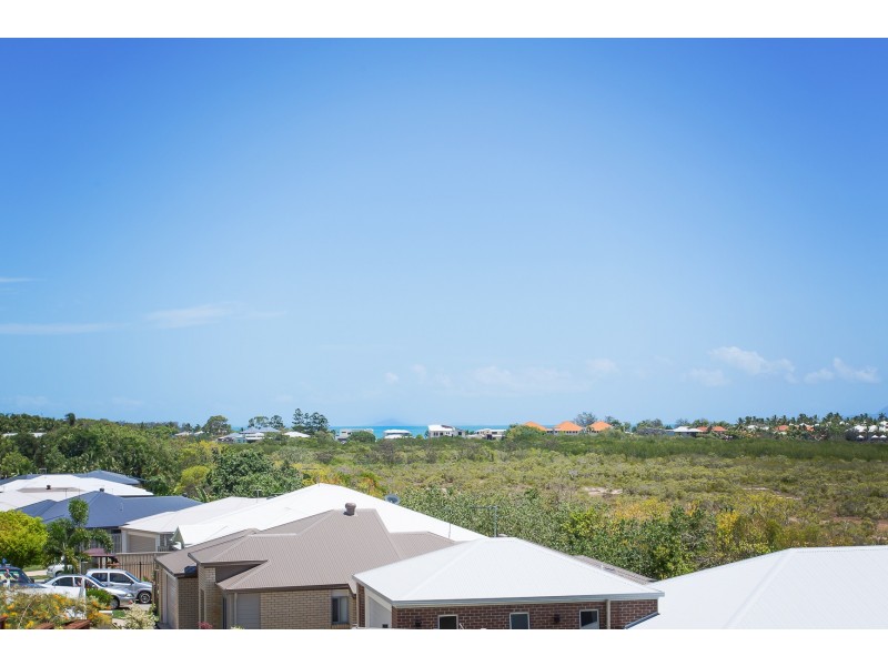 39 Village Circuit, Eimeo QLD 4740