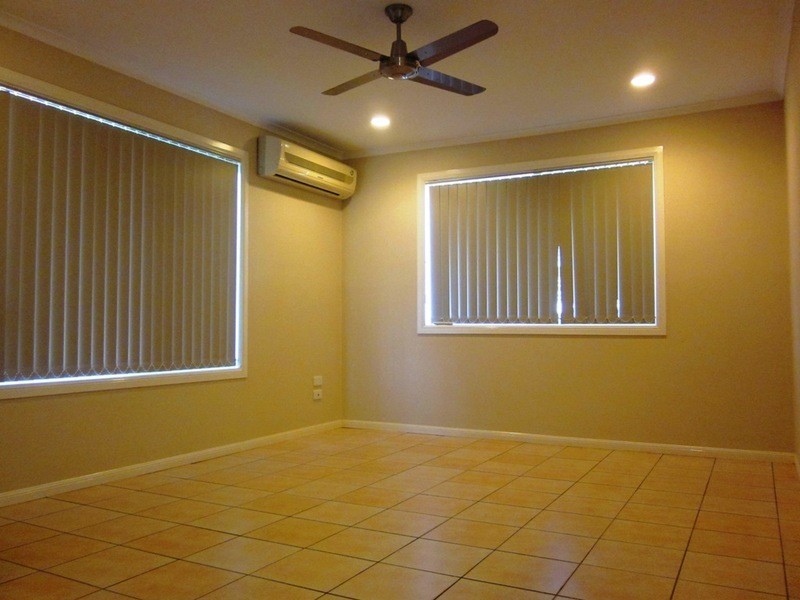 2/4 Meero Street, South Mackay QLD 4740