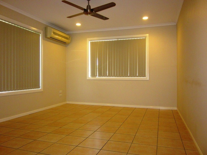 2/4 Meero Street, South Mackay QLD 4740