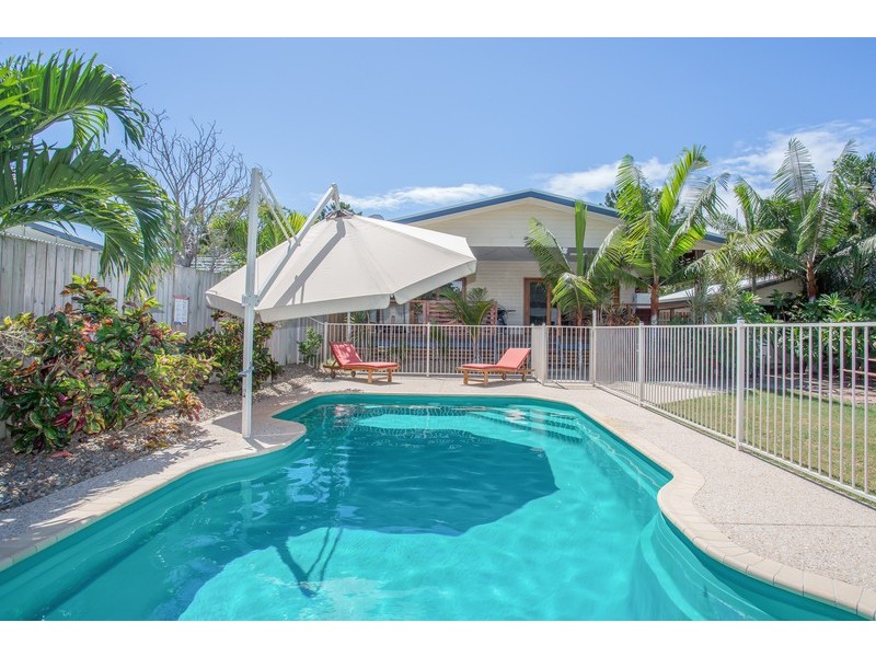 165 Waverley Street, Bucasia QLD 4750