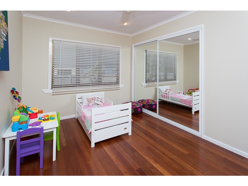 165 Waverley Street, Bucasia QLD 4750