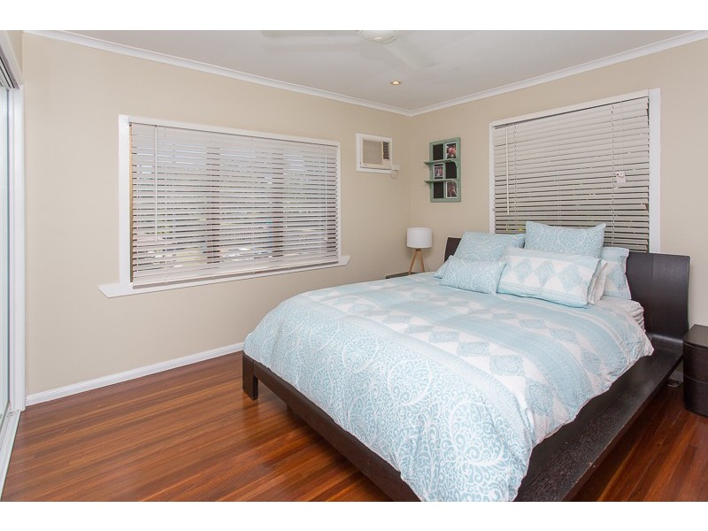 165 Waverley Street, Bucasia QLD 4750