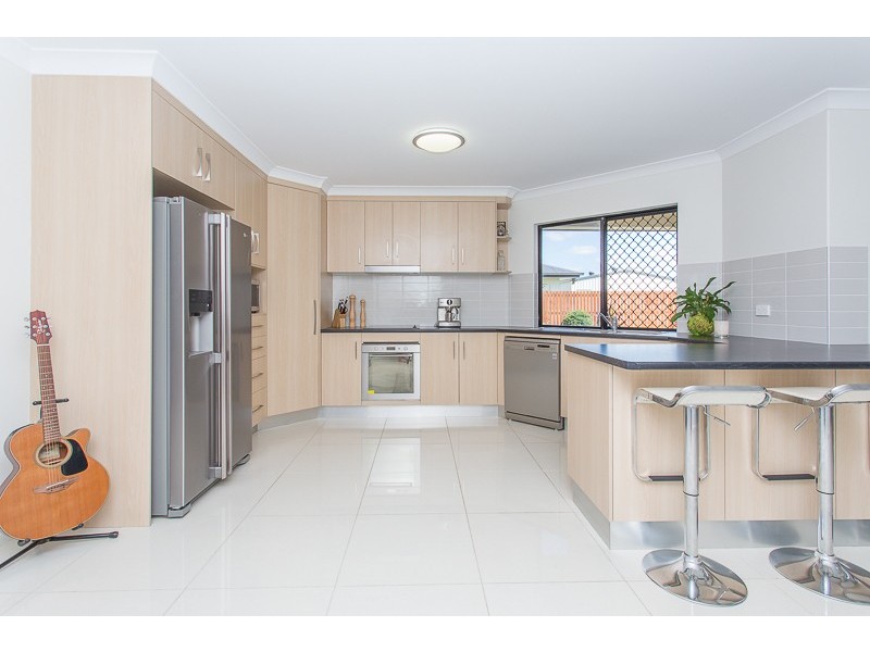 15 Bowden Crescent, Marian QLD 4753