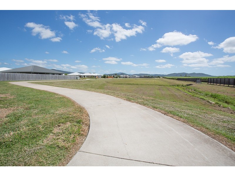 15 Bowden Crescent, Marian QLD 4753