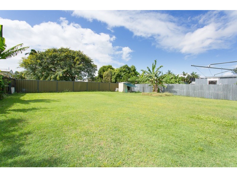 33 Mengel Street, South Mackay QLD 4740