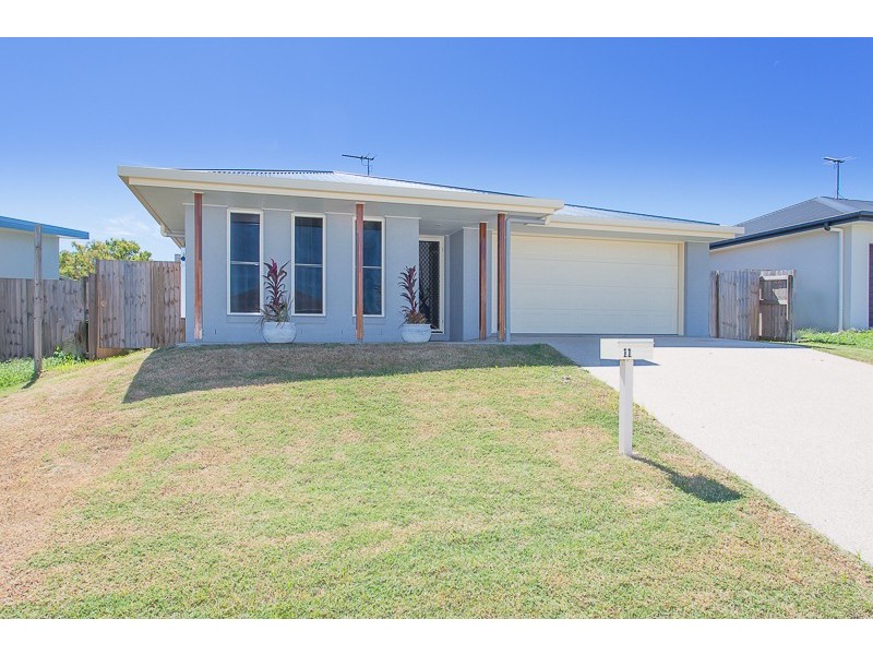 11 Flintwood Street, Rural View QLD 4740