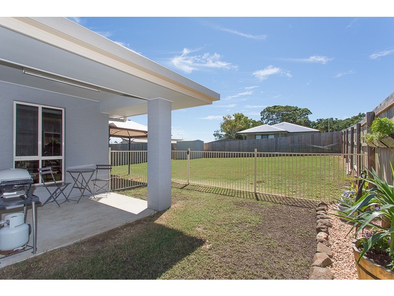 11 Flintwood Street, Rural View QLD 4740