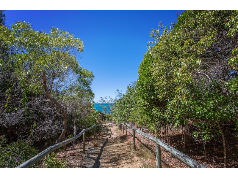 62 O’Brien Esplanade, Shoal Point QLD 4750