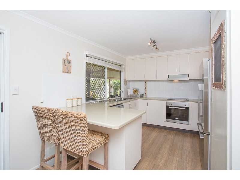20 Stott Street, Bucasia QLD 4750
