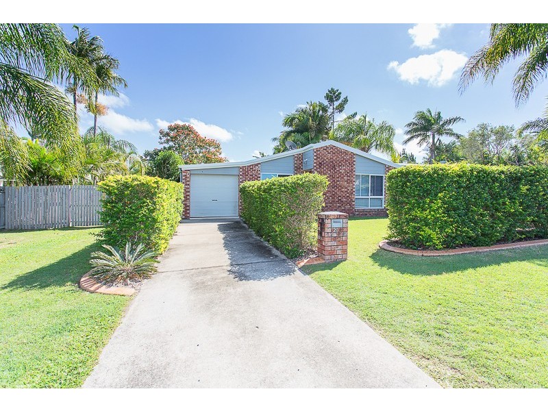 20 Stott Street, Bucasia QLD 4750