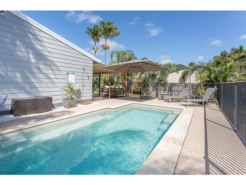 20 Stott Street, Bucasia QLD 4750