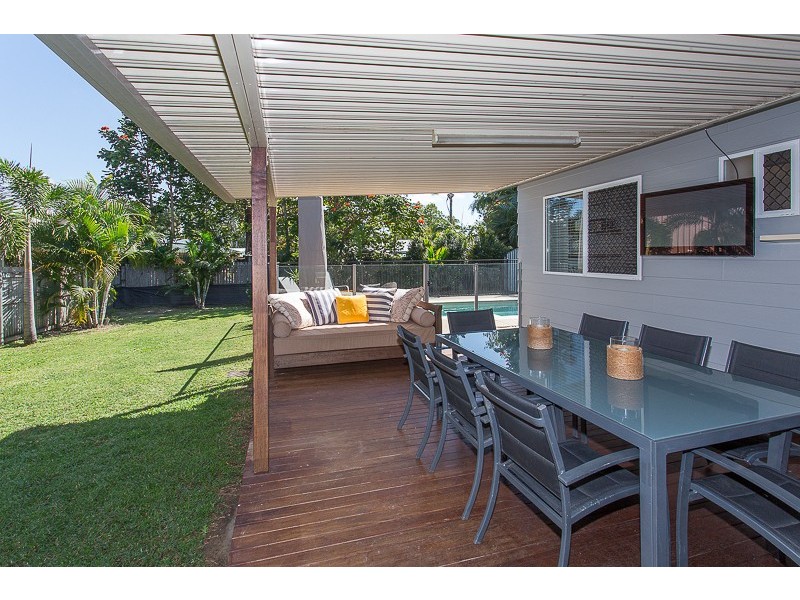 20 Stott Street, Bucasia QLD 4750