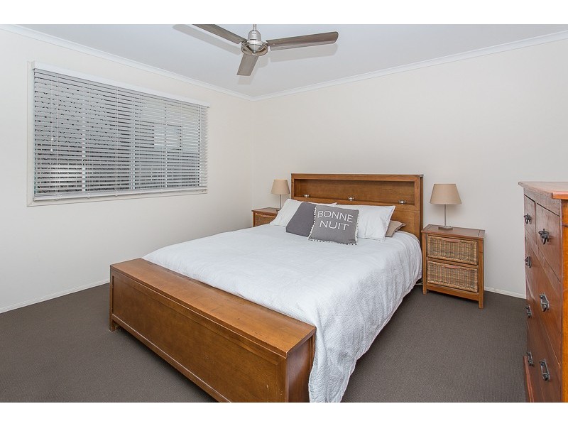 20 Stott Street, Bucasia QLD 4750