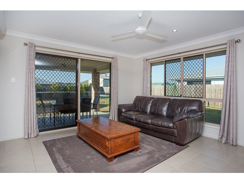 1 Bowden Crescent, Marian QLD 4753