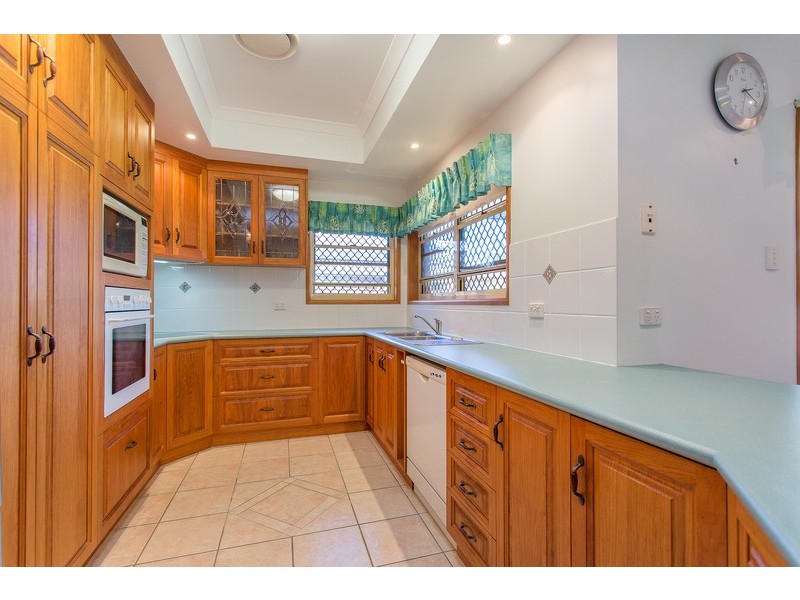 13  Chelsea Crescent, Glenella QLD 4740