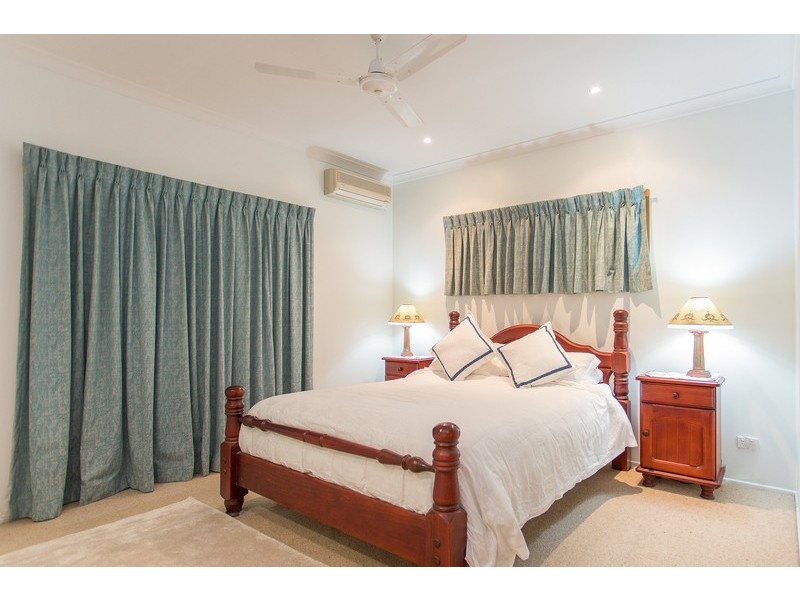 13  Chelsea Crescent, Glenella QLD 4740