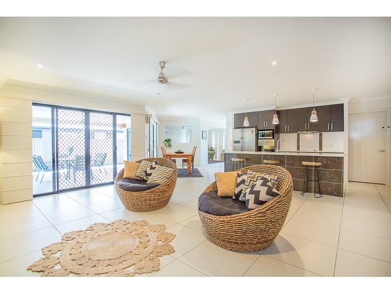 29 Dolphin Drive, Bucasia QLD 4750