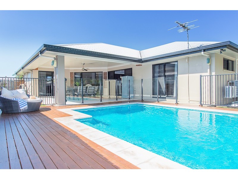 29 Dolphin Drive, Bucasia QLD 4750