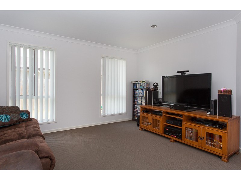 46 Phoenix Crescent, Rural View QLD 4740