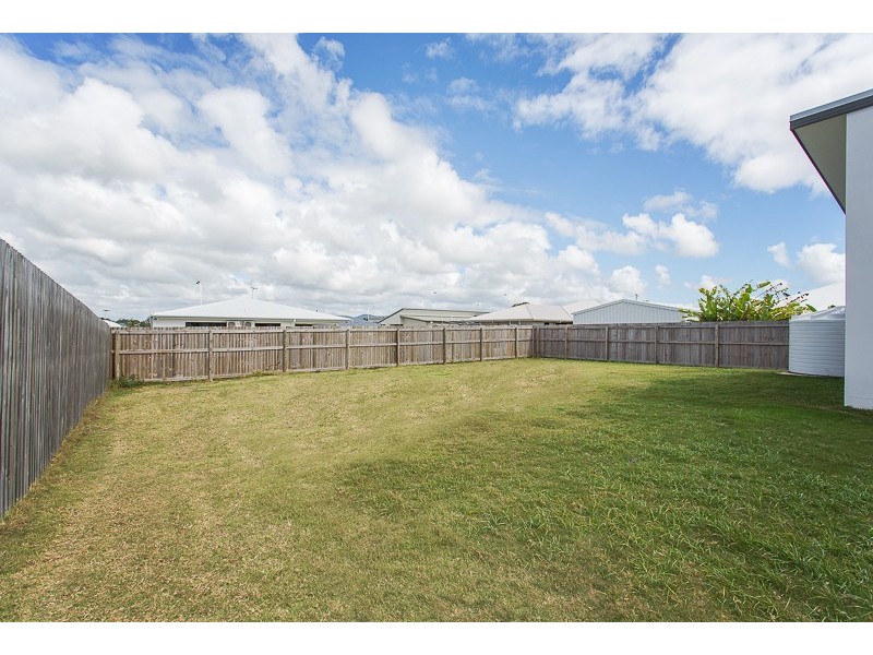 46 Phoenix Crescent, Rural View QLD 4740