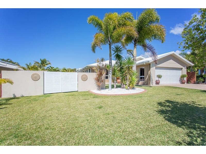 7 Seaspray Close, Shoal Point QLD 4750