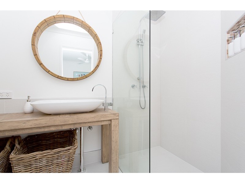 7 Seaspray Close, Shoal Point QLD 4750