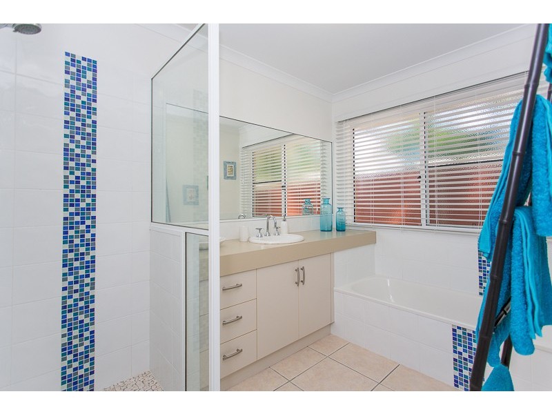 7 Seaspray Close, Shoal Point QLD 4750