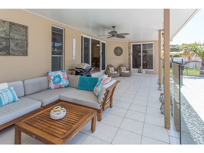 7 Seaspray Close, Shoal Point QLD 4750