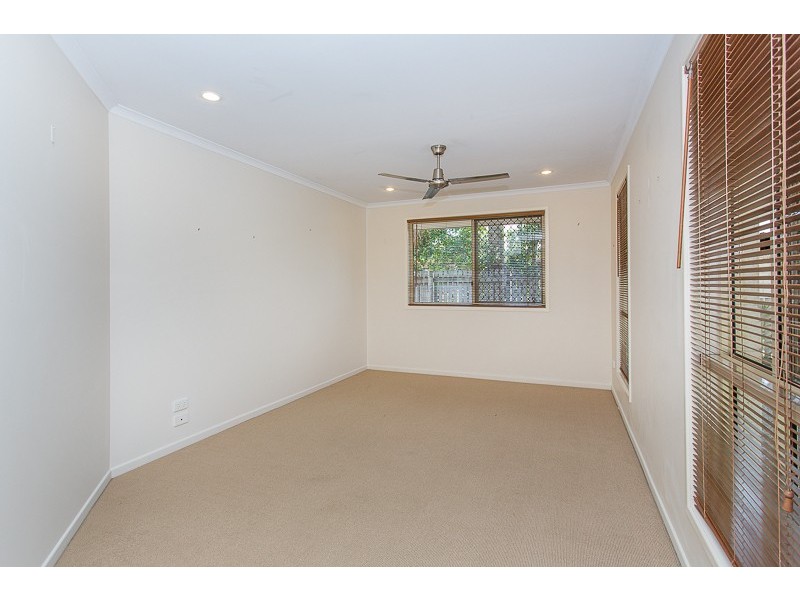 8  DUSTWILL STREET, Eimeo QLD 4740