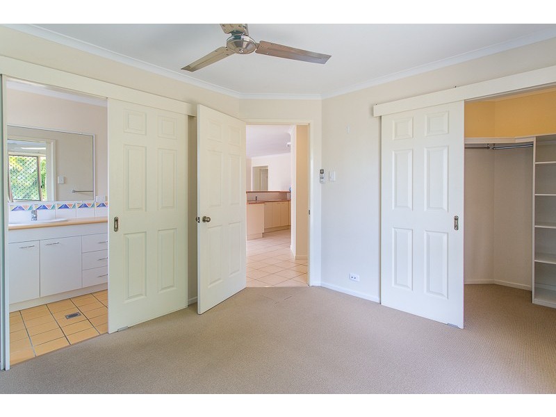 8  DUSTWILL STREET, Eimeo QLD 4740