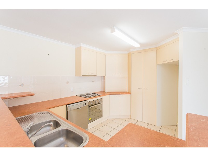 8  DUSTWILL STREET, Eimeo QLD 4740