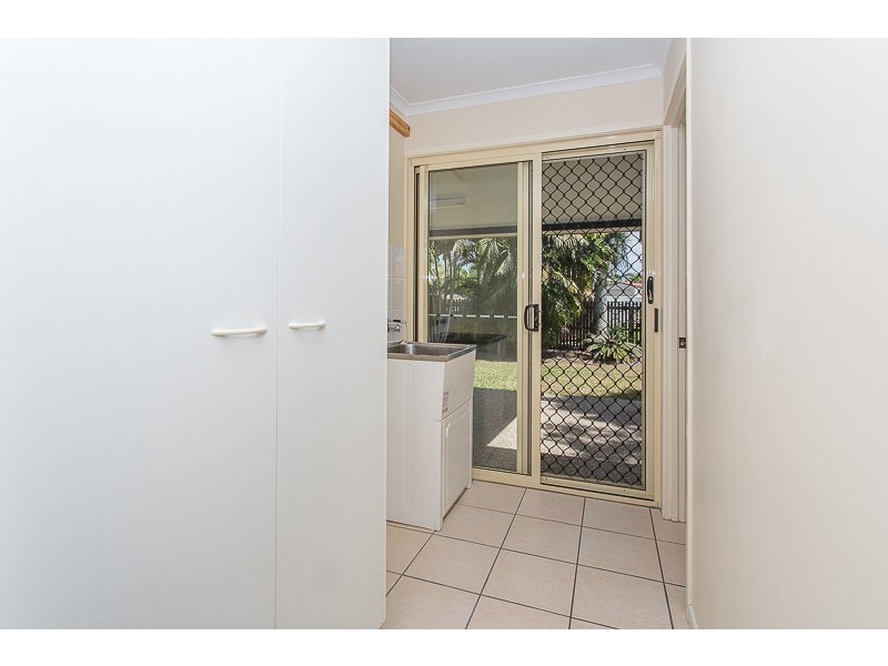 8  DUSTWILL STREET, Eimeo QLD 4740