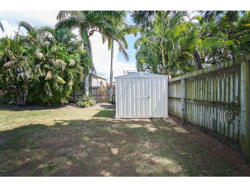 8  DUSTWILL STREET, Eimeo QLD 4740