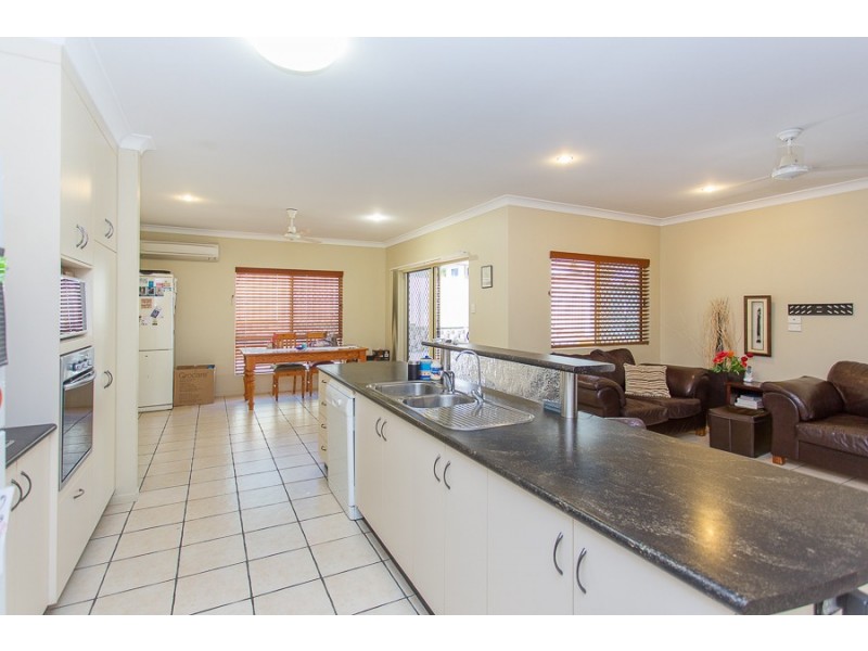 5  Seacove Court, Eimeo QLD 4740
