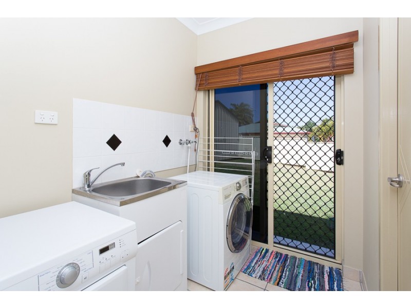 5  Seacove Court, Eimeo QLD 4740