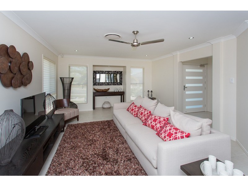 15 McGrath Street, Bakers Creek QLD 4740