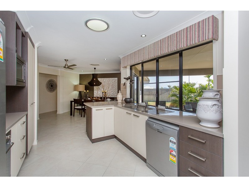 15 McGrath Street, Bakers Creek QLD 4740