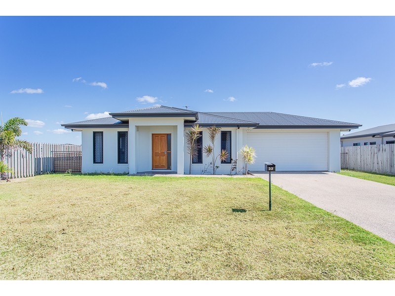 32 Millenium Drive, Sarina QLD 4737