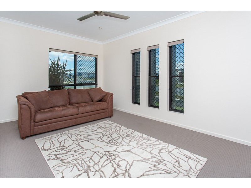 1 Bachelor Court, Marian QLD 4753