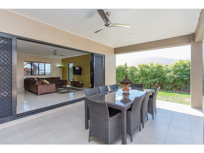 1 Bachelor Court, Marian QLD 4753