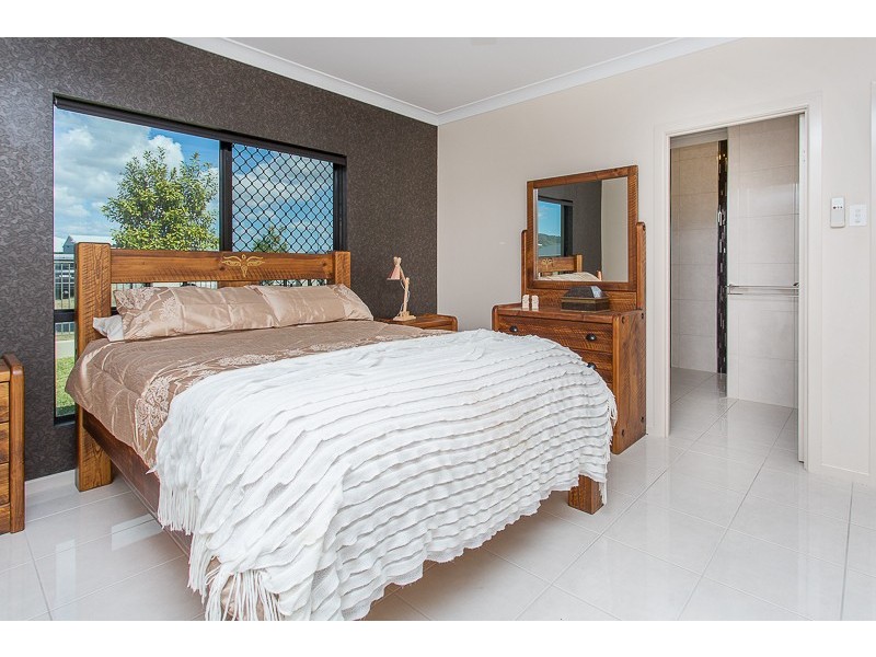 1 Bachelor Court, Marian QLD 4753