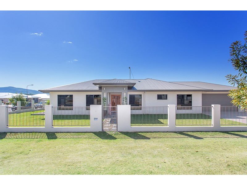 1 Bachelor Court, Marian QLD 4753